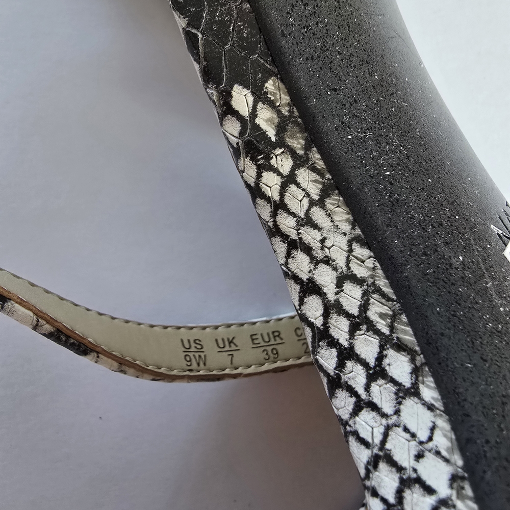 Naturalizer Black and White Strappy Heels Snake Skin Office Attire Work Wear 9 - Picture 4 of 5